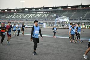 BIB: 52632
                            <button type="button" onclick="openModal(10466756)" class="btn btn-primary btn-sm float-right btn-popup" data-toggle="modal" data-target=".modal-high-quality">
                        <i class="fas fa-shopping-cart"></i> Add to Cart
                    </button>
                                            <button type="button" onclick="isThisMe(10466756, true)" class="btn btn-success btn-sm float-right btn-popup btn-isme hidden" data-toggle="tooltip" data-placement="bottom" title="นี่คือรูปของคุณใช่ไหม คลิกที่นี่เพื่อเอาเข้าอัลบั้ม">
                        <i class="fas fa-plus"></i> Add to album
                    </button>
                    <button type="button" onclick="isThisMe(10466756, false)" class="btn btn-warning btn-sm float-right btn-popup btn-isnotme hidden">
                        <i class="fas fa-ban"></i> Remove from album
                    </button>